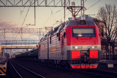 Rus tren. Rus Demiryolları. Luban, Nisan 2018