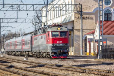 Rus tren. Rus Demiryolları. Luban, Nisan 2018