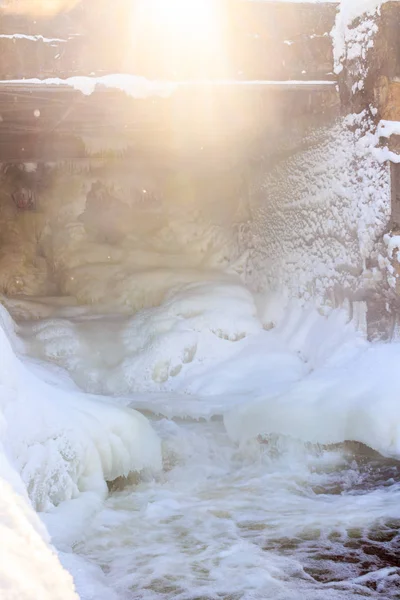 Paesaggio Invernale Con Neve Fiume Giorno — Foto Stock