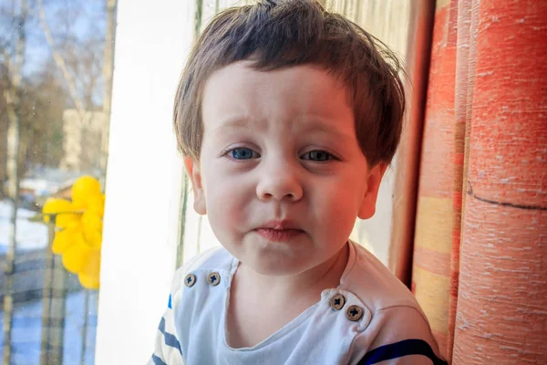 Retrato Adorável Caucasiano Menino — Fotografia de Stock