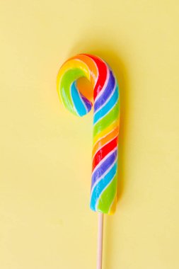 Parlak yeni yıl çizgili karamel 