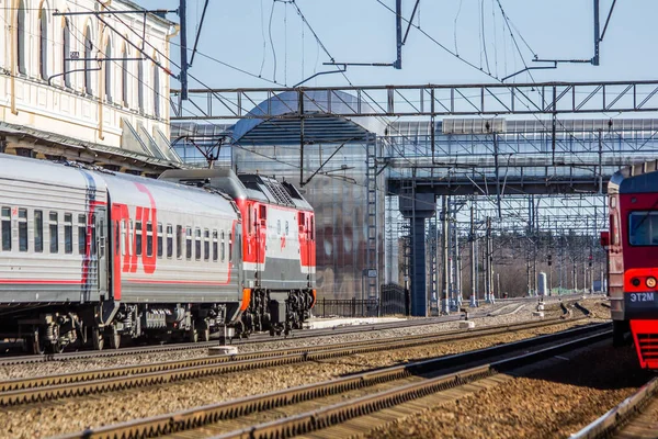 Электровоз Железнодорожных Путях Электропоезд — стоковое фото