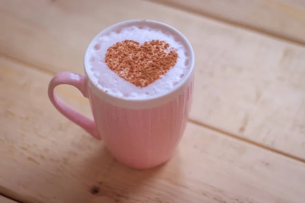 Een Kopje Koffie Met Een Patroon Van Kaneel Aftelkalender Voor — Stockfoto