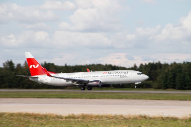 Uçak kalkıştan gider. Hava Yolları Nordwind. Pulkovo havalimanına 15 Ağustos 2018, Rusya, St. Petersburg lekelenme resmi yaz