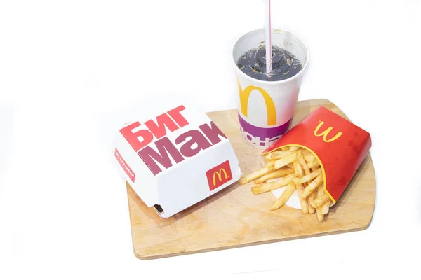 Mccombo Comida Rápida Big Mac Papas Fritas Limonada Una Nutrición — Foto de Stock