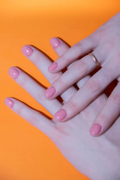 Pink Solid Color Manicure Female Hands Gentle Manicure Gel Polish — Stock Photo, Image