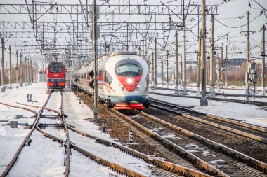 Rus yüksek hızlı treni. Sapsan treni. Rusya Metallostroy 8 Mart 2019