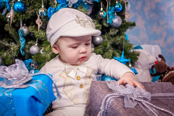 Little Boy Sitting Gifts Tree New Year Gifts Boy Tree — Stock Photo, Image