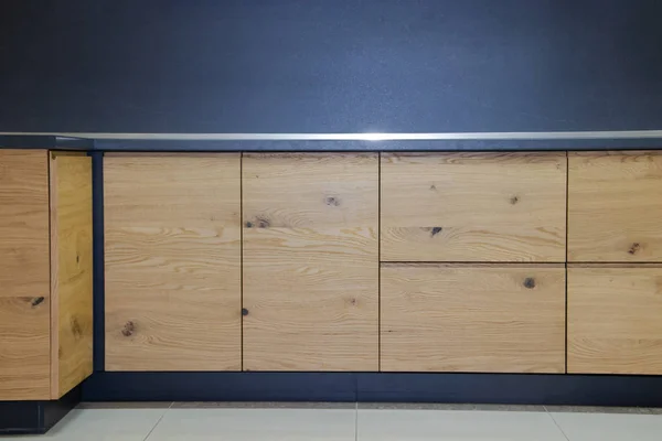 Деревянный Ящик Кухне Ящики Закрытыми Дверями Современная Кухня — стоковое фото