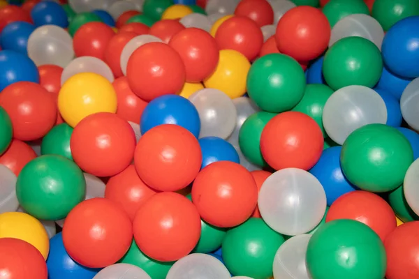 Bälle Für Ein Trockenes Becken Hintergrund Vieler Farbiger Plastikkugeln — Stockfoto