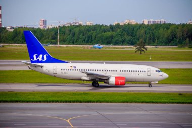 Russia, St. Petersburg-19 Haziran 2019: Pulkovo Havalimanı 'nda Airplane. 