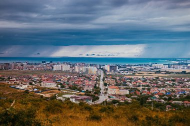 Anapa şehrinin binalarının ve mimarisinin havadan görünümü, Rusya