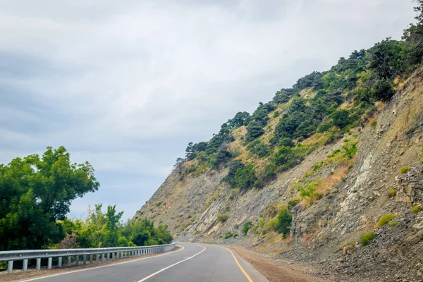 Viajar Coche Concepto Con Carretera Las Montañas Distrito Anapsky Rusia — Foto de Stock