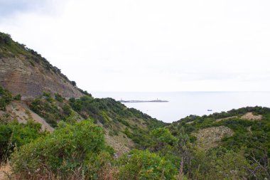 Düşük dağlar ve ağaçlar ile Alan, Anapsky ilçe, Rusya