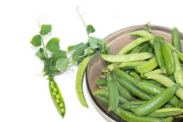 Gröna Ärtor Isolerade Vit Bakgrund Hälsosam Kost Koncept — Stockfoto