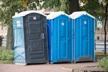 Rusya, Saint Petersburg - 05 Eylül 2019: Şehir merkezinde umumi tuvaletler