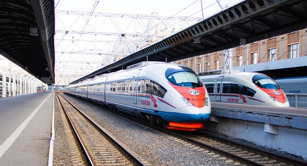 Peregrinos Estación Transporte Pasajeros Tren Velocidad Artículo Sobre Calendario Del — Foto de Stock