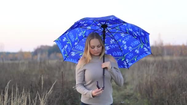 lány a természet esernyő