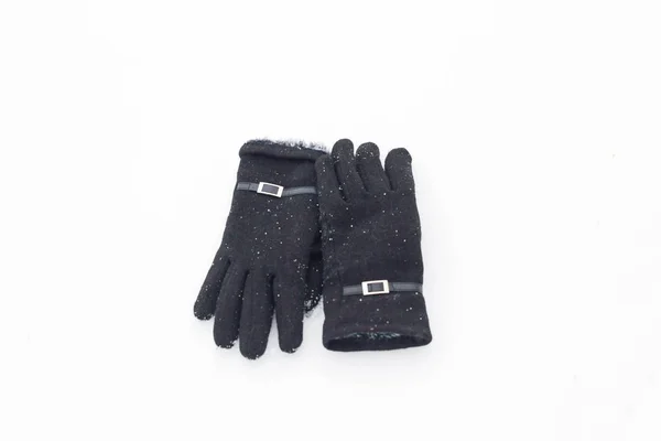 Kvinnors handskar i snöigt väder på nära håll — Stockfoto