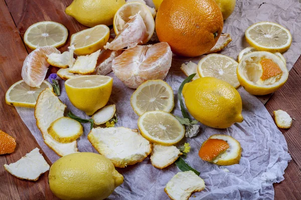 Beaucoup Citrons Oranges Sur Une Table Bois Thème Des Agrumes — Photo
