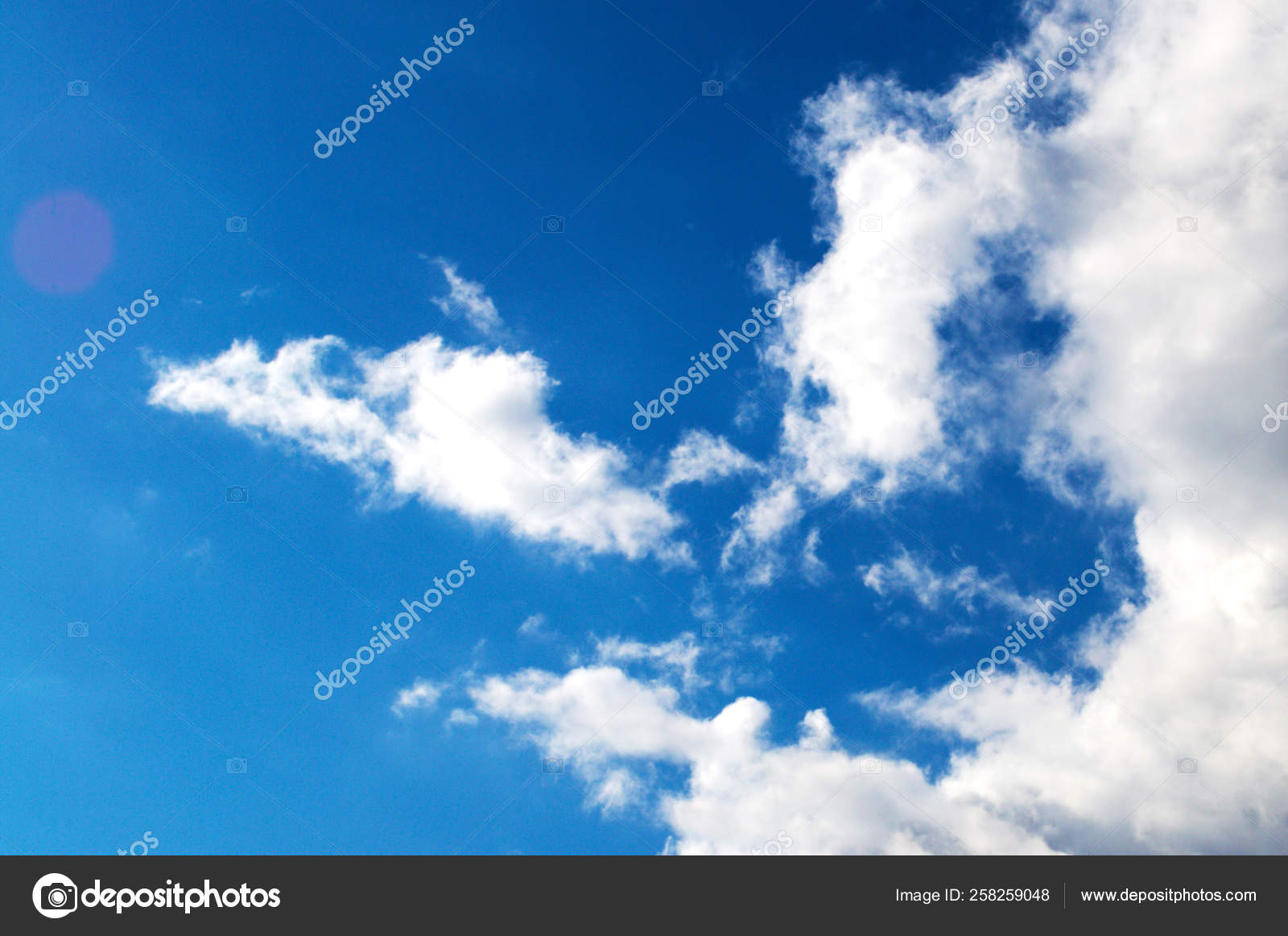 wallpapers Plano De Fundo Azul Ceu ceu azul brilhante com nuvens plano de fundo abstrato sobre as alteracoes climaticas na terra com espaco de copia fotos imagens de c queen1987 258259048