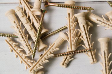 Açık ahşap arkaplanda metin için yeri olan beyaz paneller