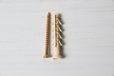 Açık ahşap arkaplanda metin için yeri olan beyaz paneller