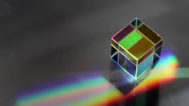 Colore cristallo quadrato con arcobaleno — Video Stock