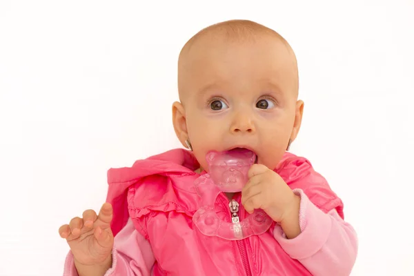 Baby Flicka Med Bitringen Munnen Isolerade — Stockfoto