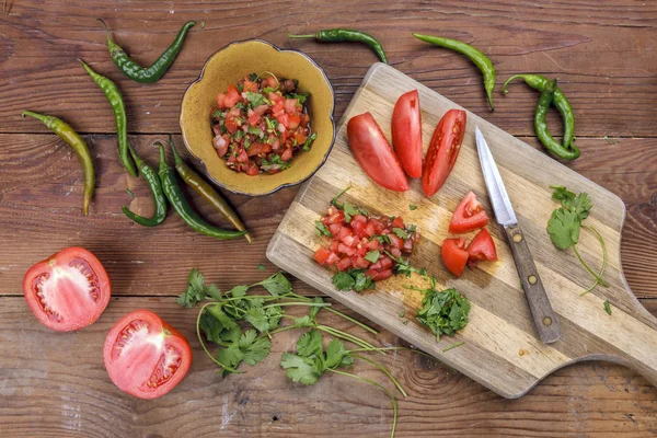 Aperçu Des Ingrédients Entiers Partiellement Hachés Pour Faire Salsa — Photo