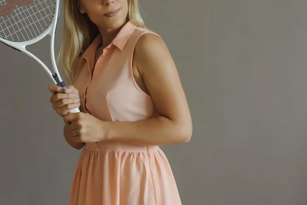 Une Jolie Blonde Avec Une Palette Tennis Vue Rapprochée Fond — Photo