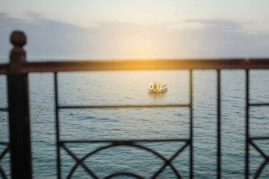 Kızıl Deniz 'de bir tekne manzarası