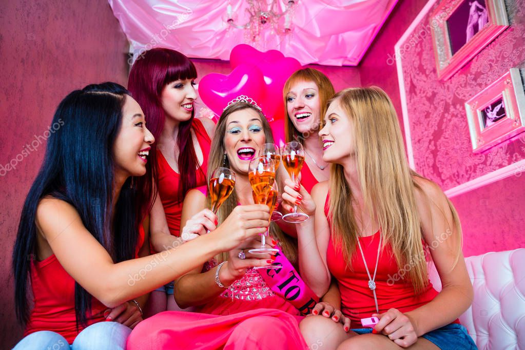 volosatoy-pizdi-devichnik-s-mulatkami-chlen