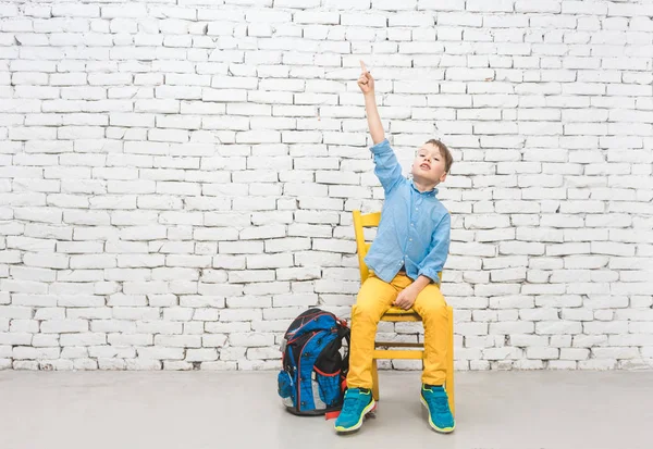 Školní studentské chlapec má nápad — Stock fotografie