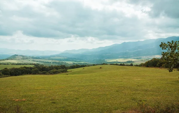 Hermoso Paisaje Las Montañas Georgianas Cáucaso —  Fotos de Stock