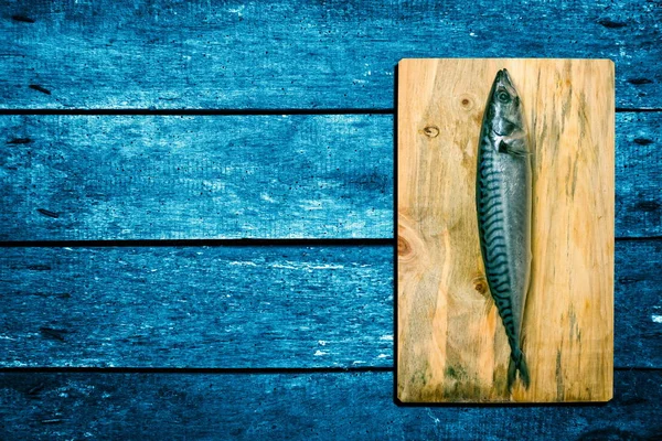 Pescado Caballa Sobre Mesa —  Fotos de Stock