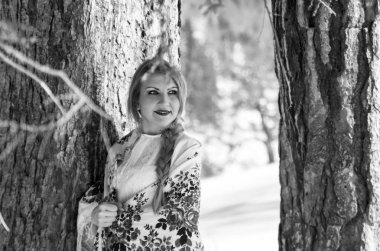 Karda kadın portre. Rus tarzı