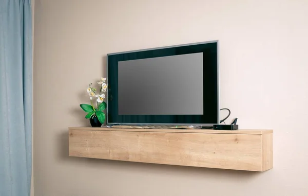 TV dans la chambre moderne — Photo
