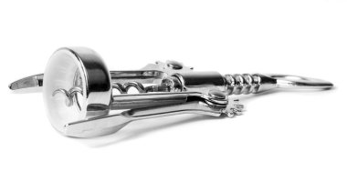 Şişe mantar açacağı beyaz izole