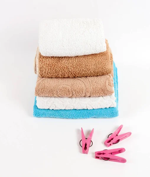 Domácí ručníky na bílém — Stock fotografie