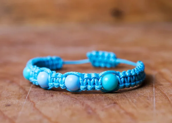 Pulsera Cuentas Mesa Madera — Foto de Stock