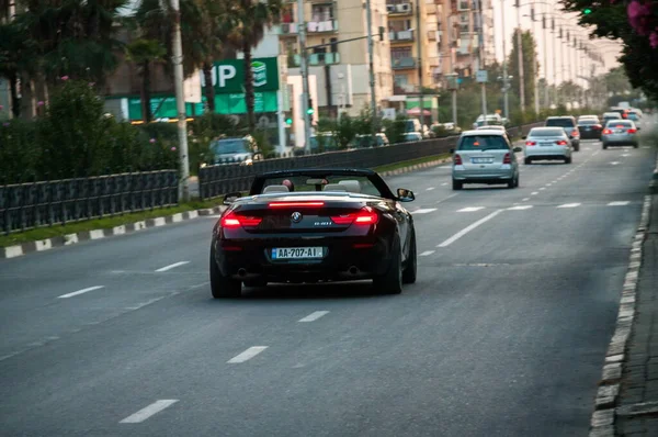 Batumi Geórgia Setembro 2020 Tráfego Carros Noite Batumi Geórgia — Fotografia de Stock