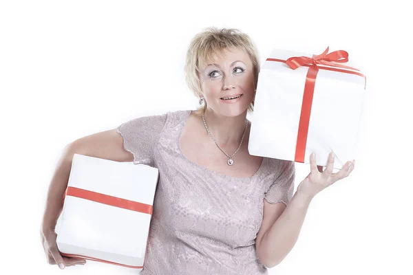 Closeup Beautiful Mujer Con Boxes Isolated Regalo Sobre Fondo Blanco — Foto de Stock