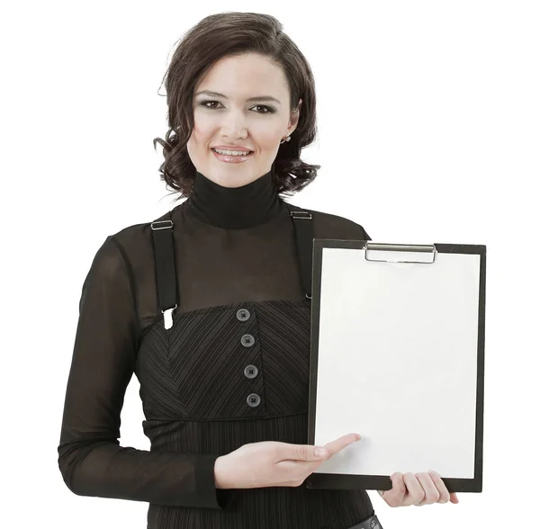 Mujer de negocios exitosa sosteniendo hoja en blanco .isolated en blanco —  Fotos de Stock