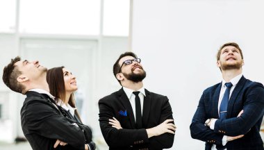 iş - başarılı bir iş takım ayakta başarı kavramı 