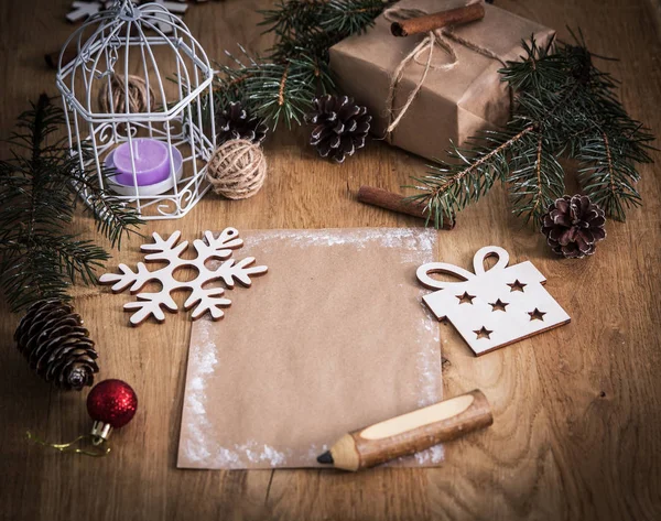 Biglietto di auguri in bianco di Natale su sfondo vintage. — Foto Stock