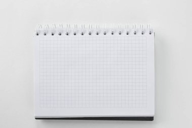 defter üzerinde kopya alanı ile beyaz bir background.photo izole boş sayfa