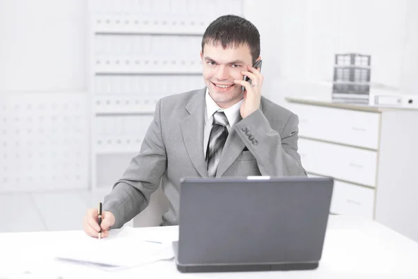 Young businessman working in the office.photo with copy space — Stock Photo, Image