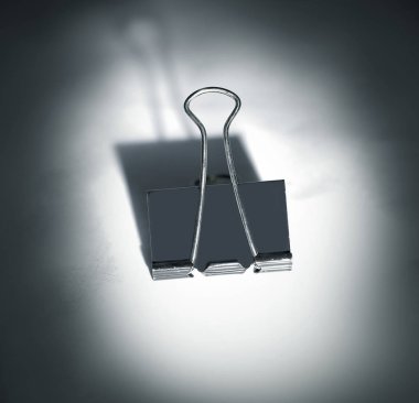 siyah küçük. Beyaz bir arka plan üzerinde izole