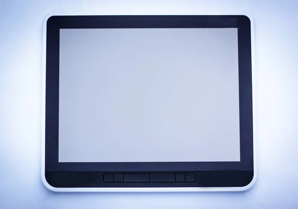 Pc tablet nero isolato su bianco con percorso di ritaglio — Foto Stock